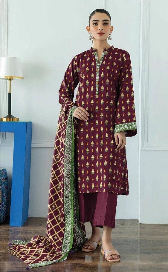 3 Pcs Women's Unstitch Khaddar Printed Suit 2