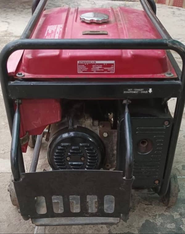 HONDA Generator 6500 Watt Red Ultra-Portable Heavy Duty 3