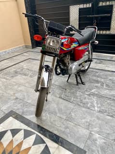 honda 125 model 2018 condition 10 by 10