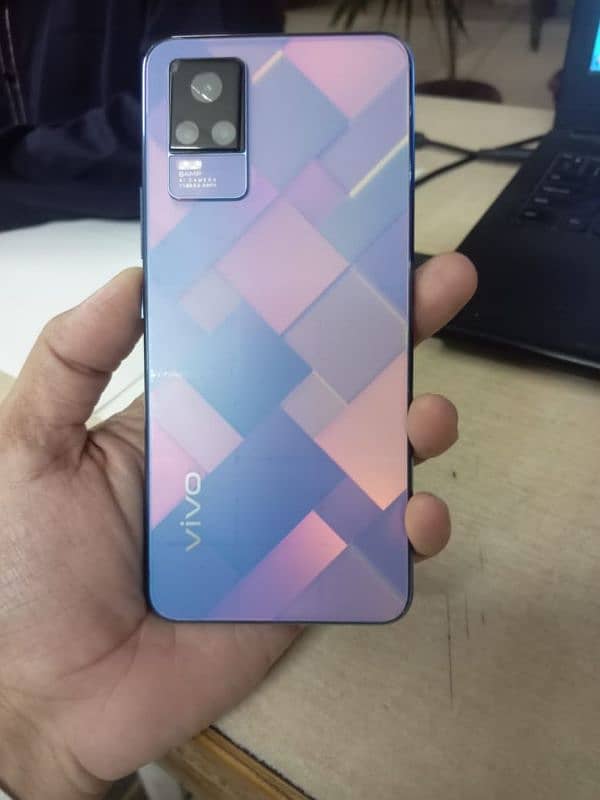 Vivo V21e 8+4 Gb Ram / 128 Gb Memory 1