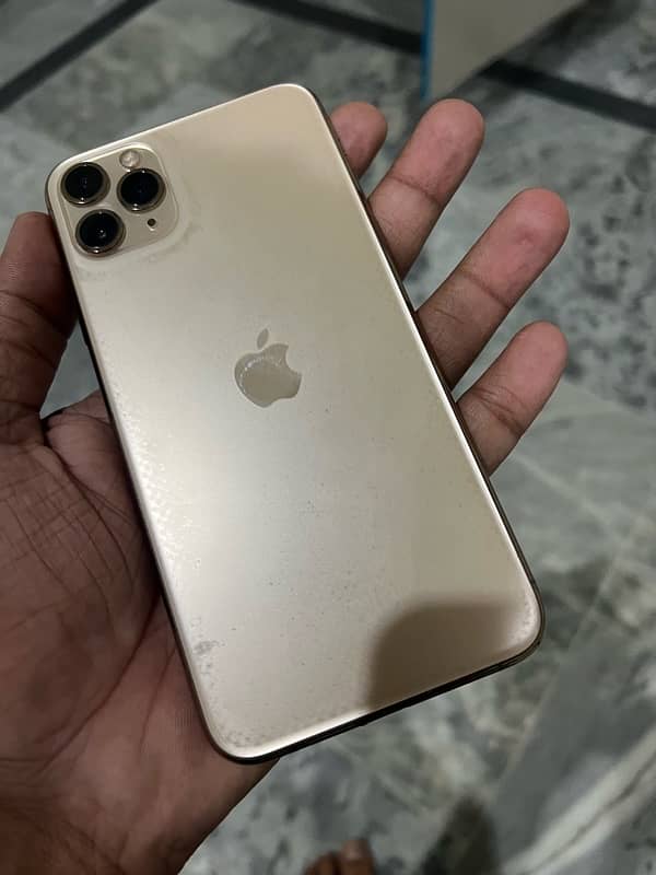 Iphone 11 pro max PTA Approved 2