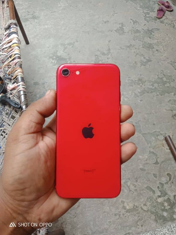 iPhone SE 2020 64 go non pta 5