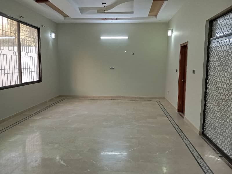 three bed dd ground floor portion for rent in johar 7