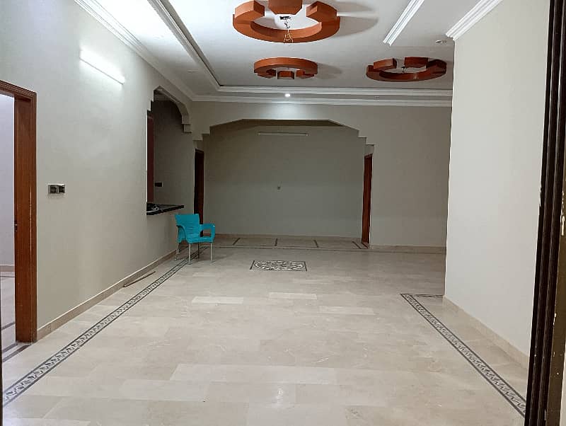 three bed dd ground floor portion for rent in johar 10