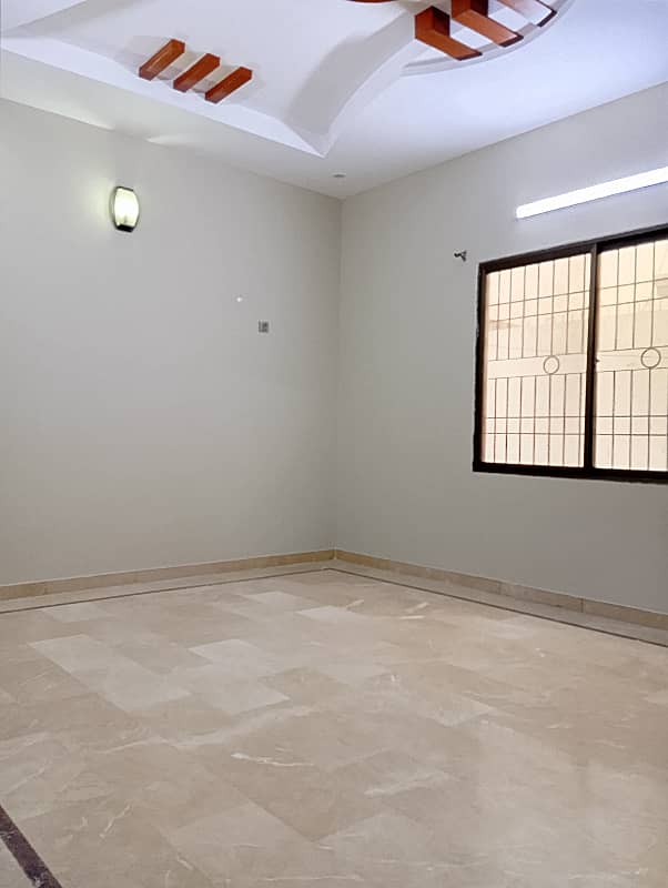 three bed dd ground floor portion for rent in johar 18