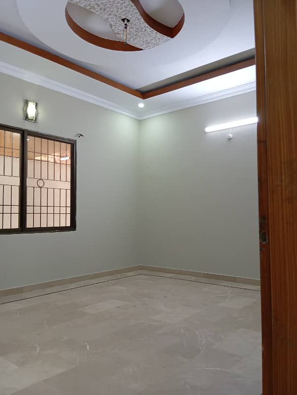 three bed dd ground floor portion for rent in johar 21