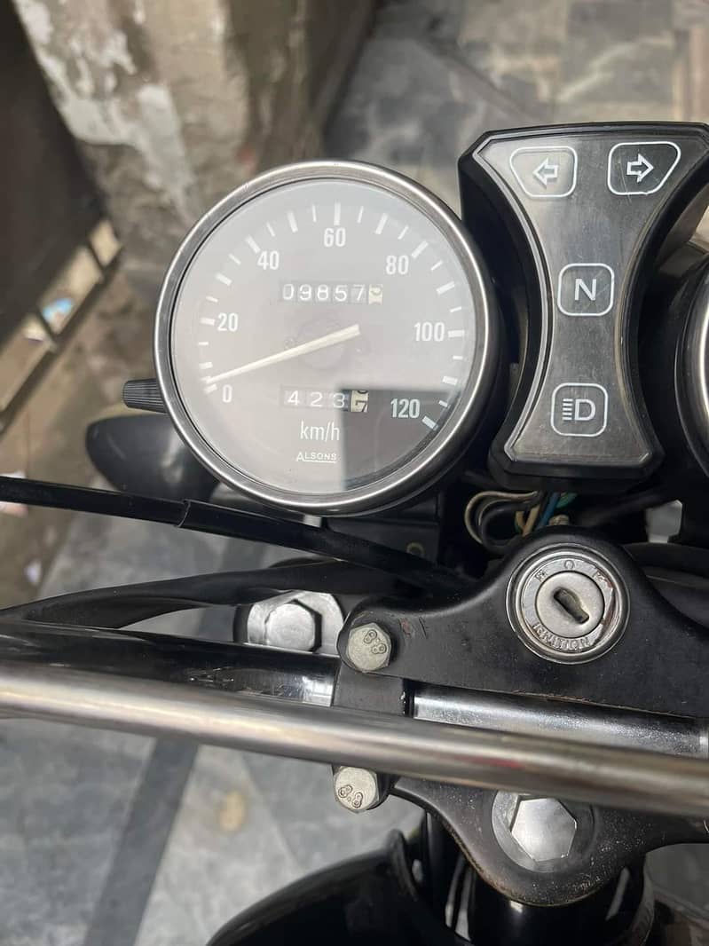 Suzuki GS 150 SE 2022 1