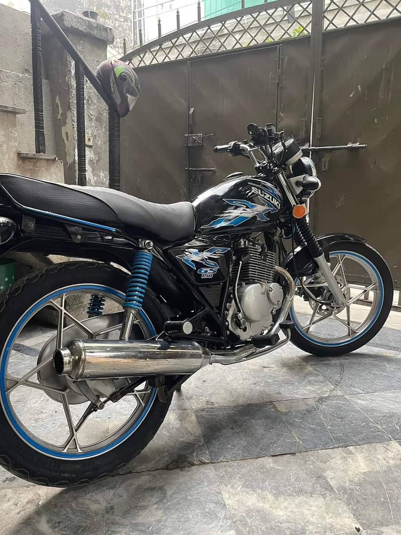 Suzuki GS 150 SE 2022 3