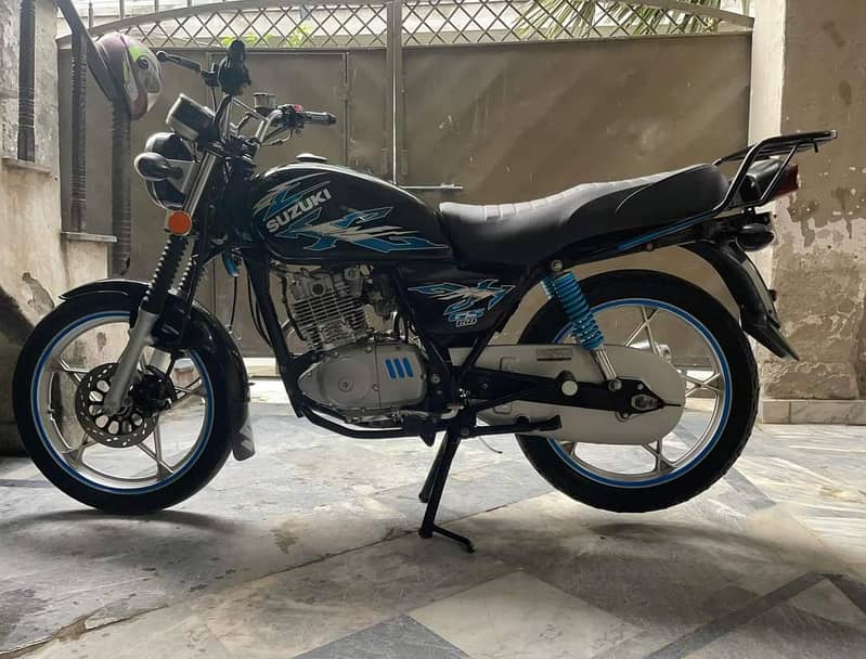 Suzuki GS 150 SE 2022 8