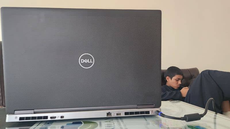 Dell Precision 7740 5