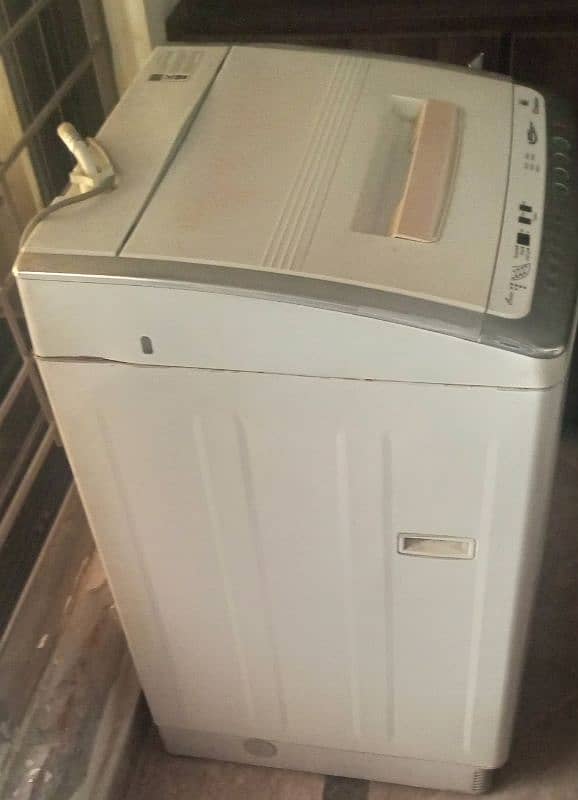 Fully Auto Washing Machine & Dryer 1