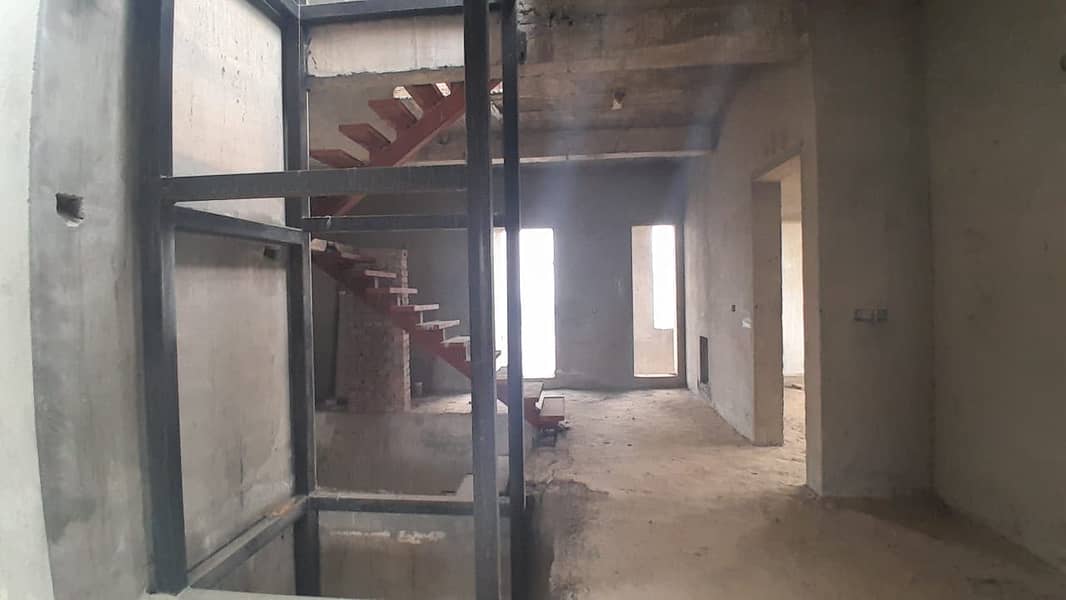 GRAY STRUCTURE HOUSE 13 MARLA WITH BASEMENT AVAILABLE FOR SALE IN BAHRIA ORCHARD LAHORE 23