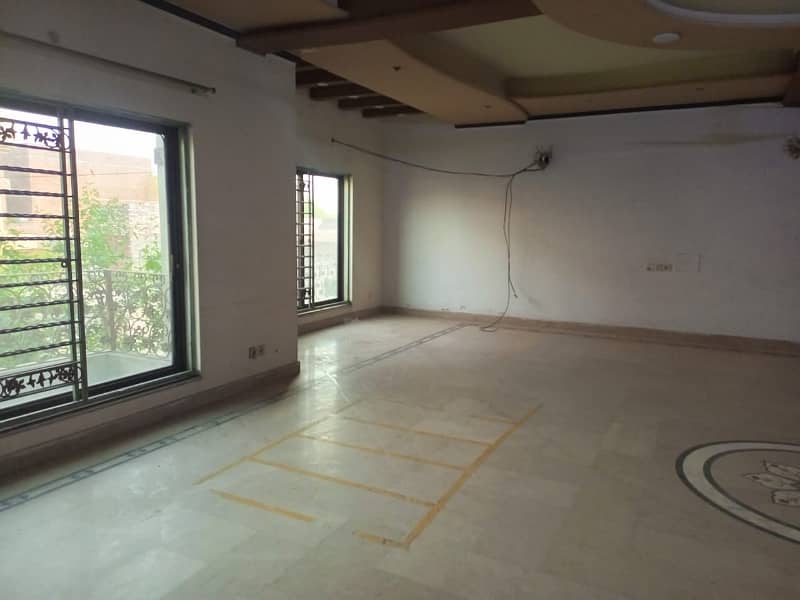 1 Kanal Upper Portion For Rent In Nawab Town 4