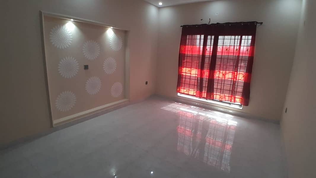 VERY BEAUTIFUL UPPER PORTION OF 10 MARLA HOUSE IN PHASE ONE BAHRIA ORCHARD AVAILABLE FOR RENT 7