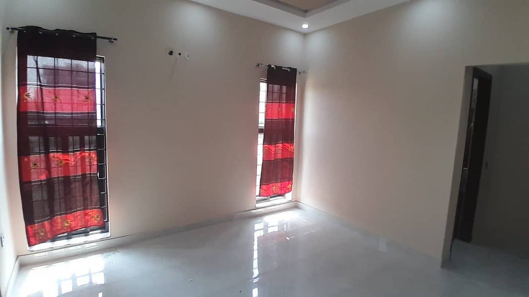 VERY BEAUTIFUL UPPER PORTION OF 10 MARLA HOUSE IN PHASE ONE BAHRIA ORCHARD AVAILABLE FOR RENT 9