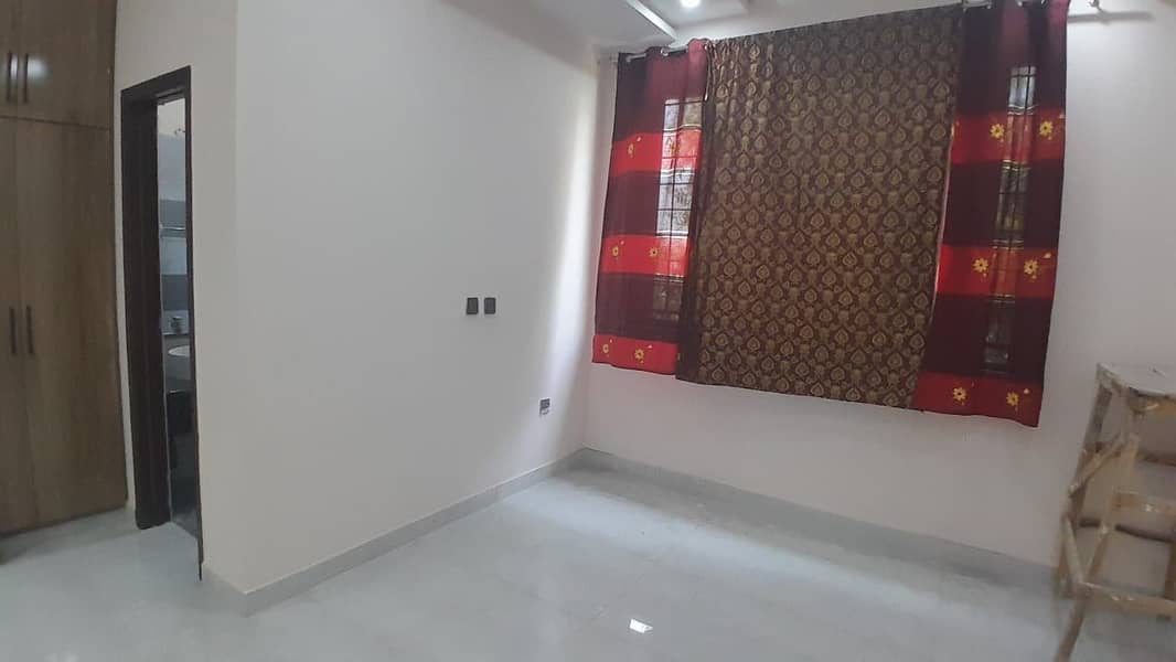 VERY BEAUTIFUL UPPER PORTION OF 10 MARLA HOUSE IN PHASE ONE BAHRIA ORCHARD AVAILABLE FOR RENT 13