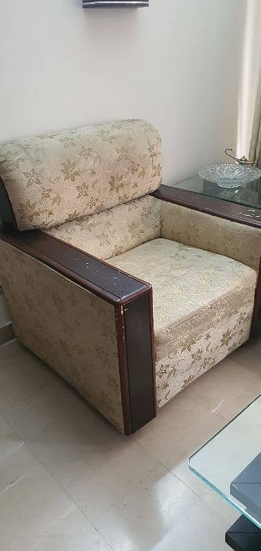 3 2 1 seater sofa set in beige and gold color 2