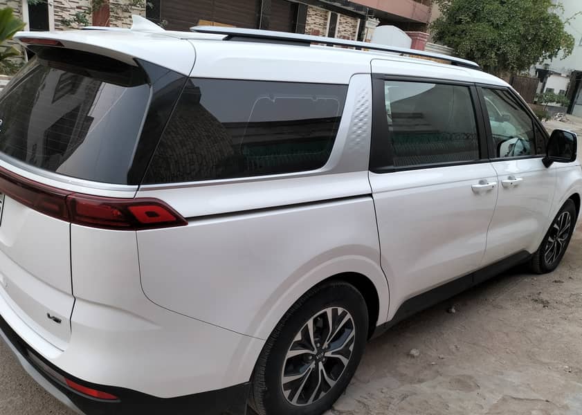 KIA  Carnival 2022 Limited Edition 5