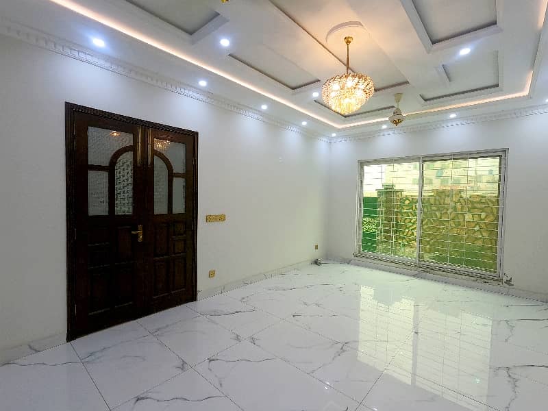 Prime Location House For Sale In Bankers Housing Society - Block B Lahore 6