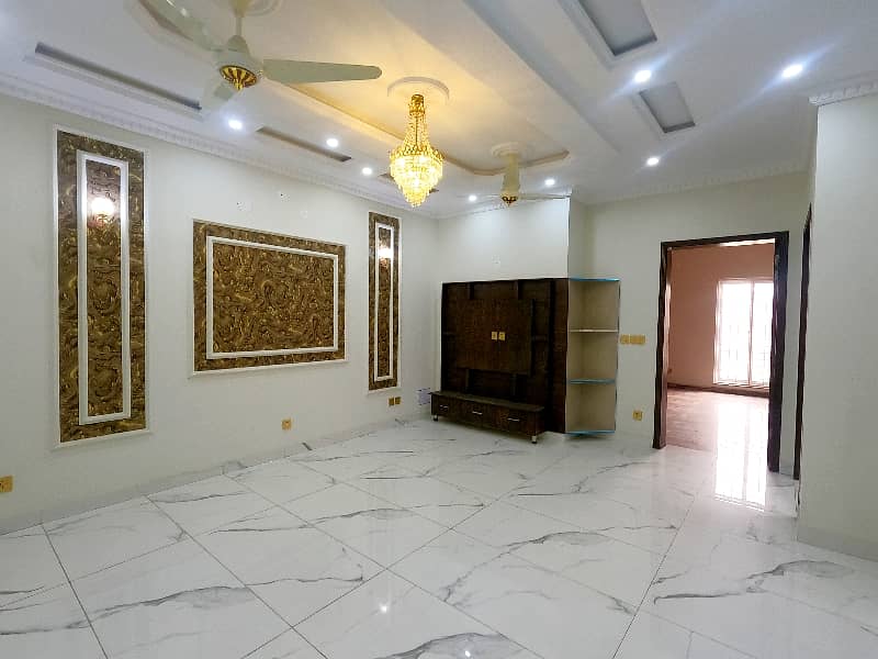 Prime Location House For Sale In Bankers Housing Society - Block B Lahore 25