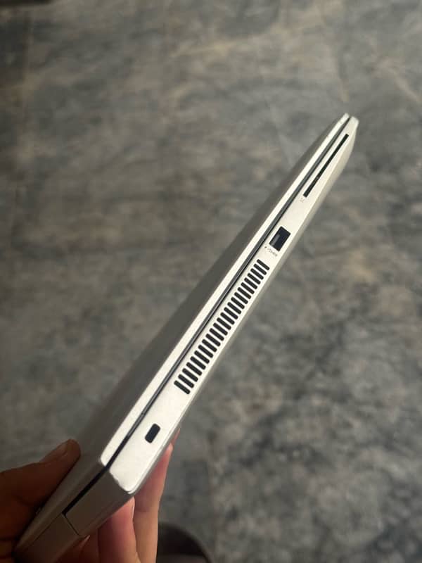 Hp Elitebook 840G5 16 256 non touch 4