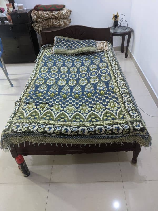 2 beds for sale in good condition 0