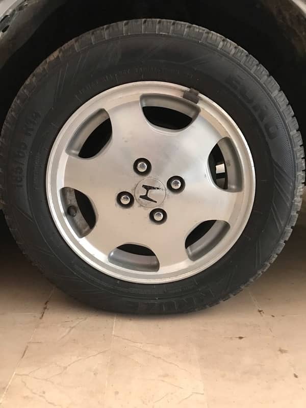 civic 2000 Original rims and tyres 0