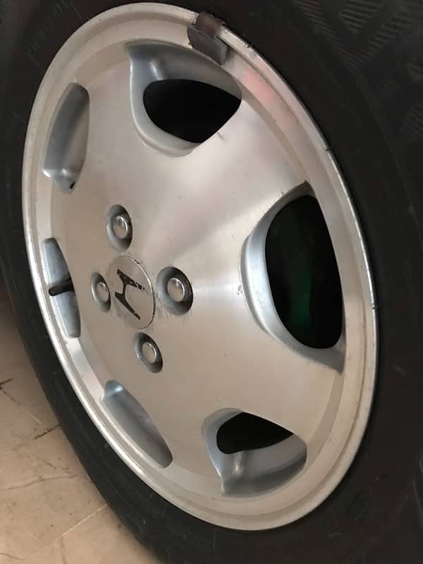 civic 2000 Original rims and tyres 1