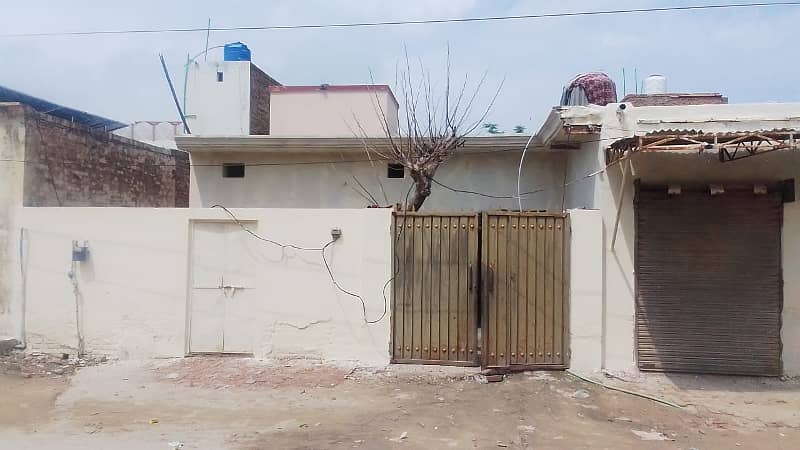 Bader sher near hawaldar wali Gali 10 mrla Estam House very urgent Sale wid Gas mtr 0