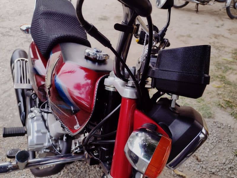 Honda 125 in lahore 9