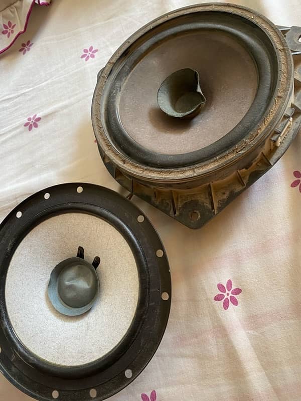 car 6 inch original speakers 2