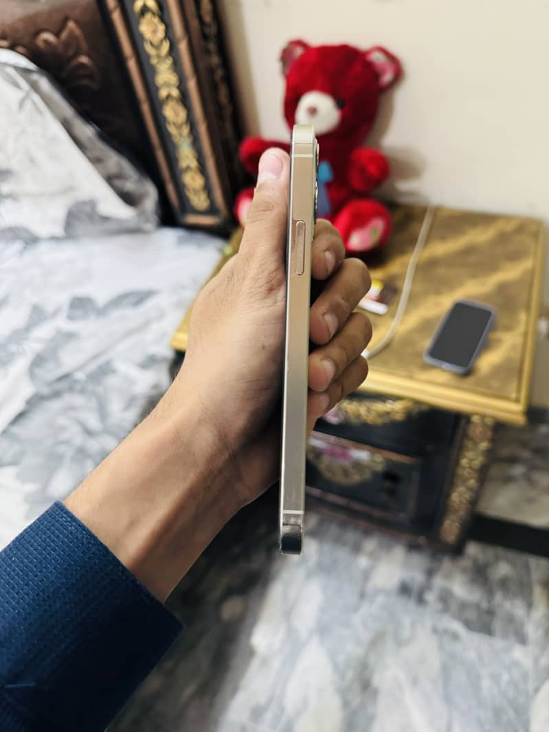 iPhone 12pro 128GB 4