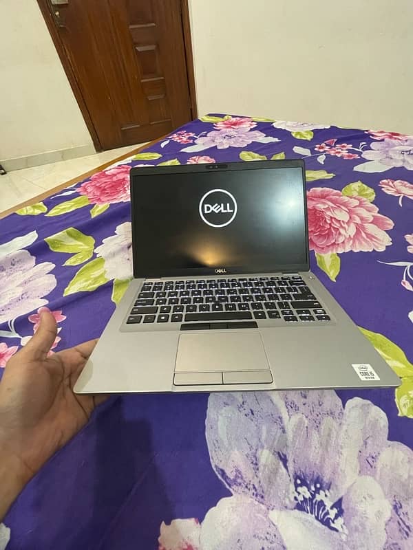 Dell Core i5 10th Generation 16GB memory SSD 256GB 3