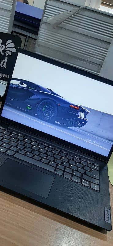 Lenovo V14 G3 7