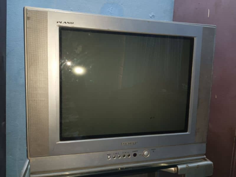 Samsung 21 inches tv with remote and trolley 0