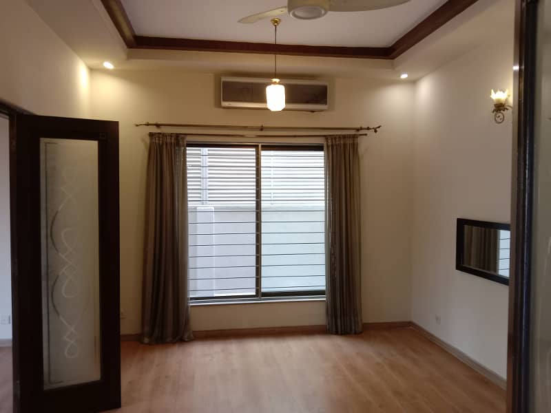 1 Kanal Super Out House Prime Hot For Sale dha Phase4 18