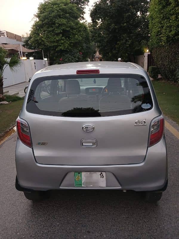 Daihatsu Mira 2012 3