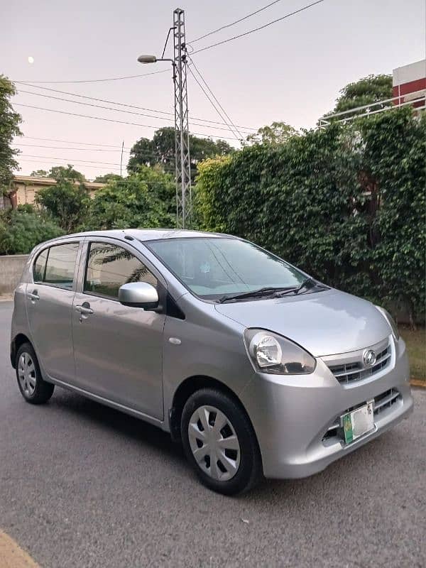 Daihatsu Mira 2012 4