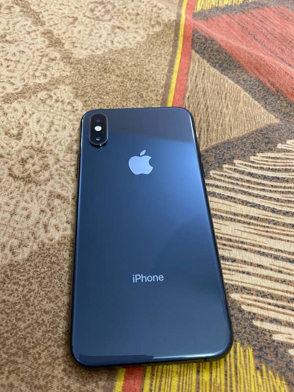 iphone xs Factory unlocked 4