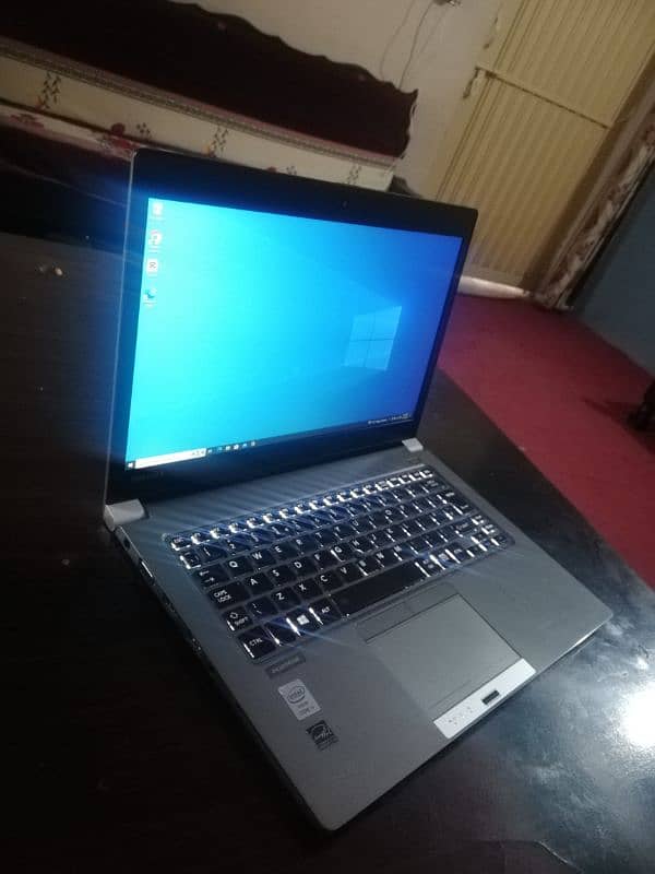 TOSHIBA Laptop, 4 Generation, 4Ram, 256 SSD 0