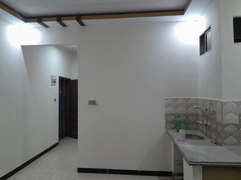 2 Bed Drawing Dining 4 floor Flat For Rent Nazimabad 3 2