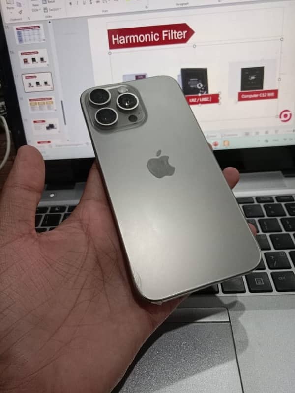 Apple iphone 15 pro max 1