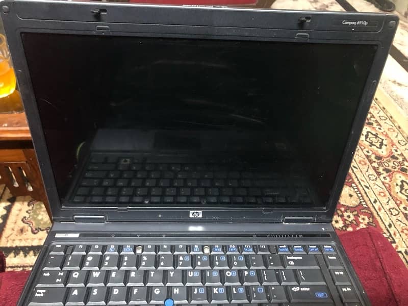 hp compaq 6910P laptop for sale. 0