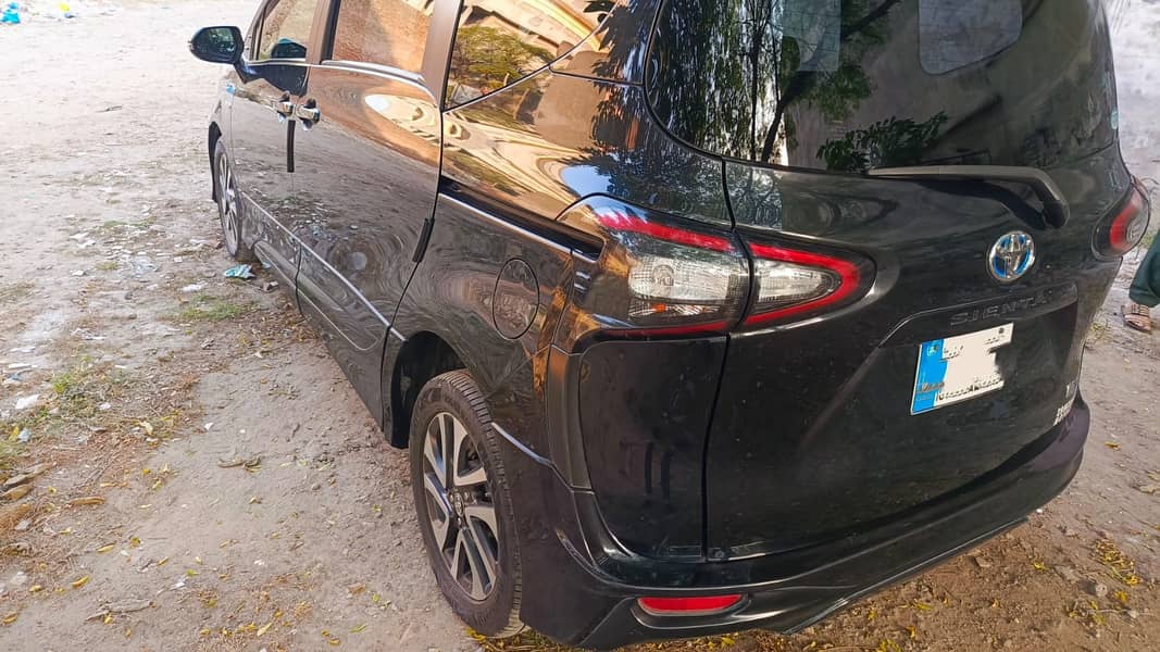 Toyota Sienta 2016 7