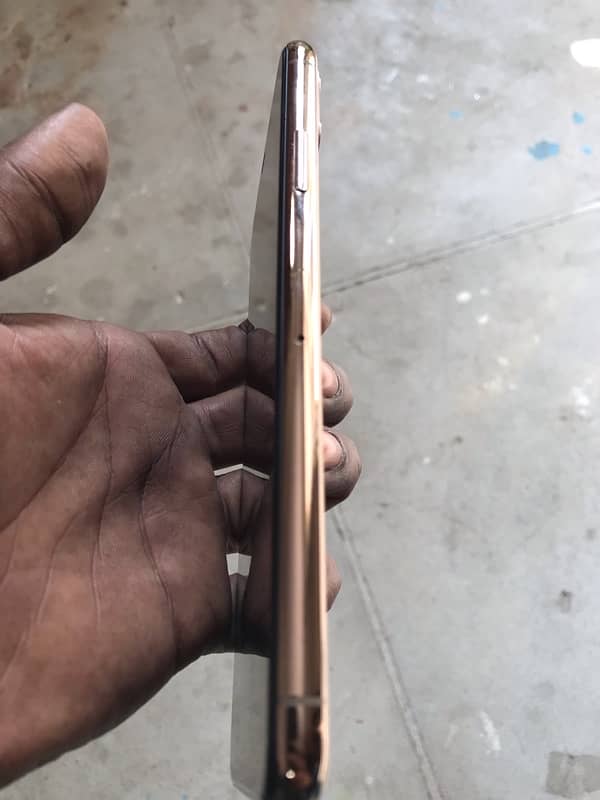 iphone 11 pro max 256 gb PTA 0