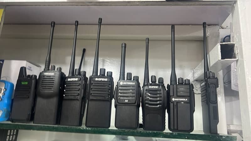 walkie talkie / wireless set / intercom / motorola walkie talkie 1