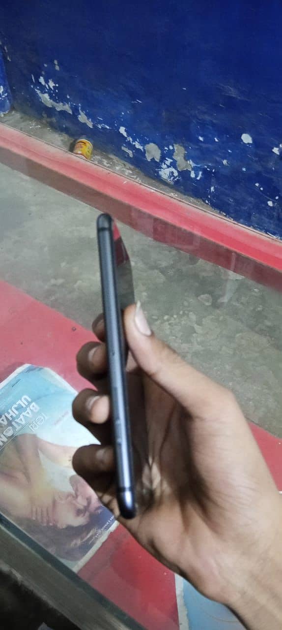 I phon 8 64 GB Non Pta 1