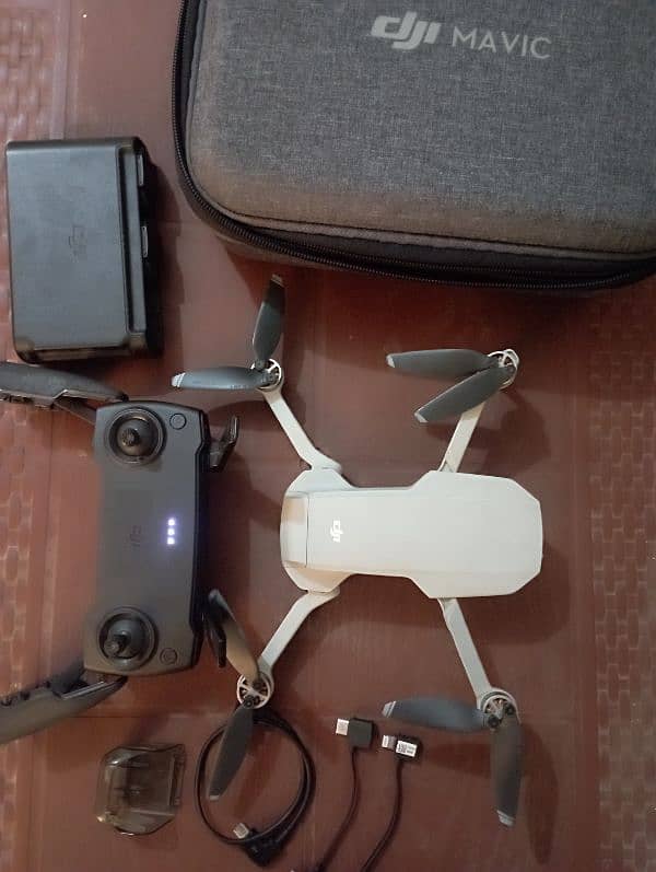 Dji mavic mini with 2 batteries 0