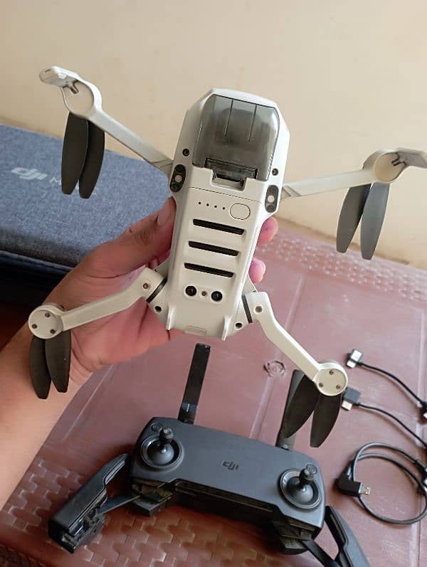 Dji mavic mini with 2 batteries 1