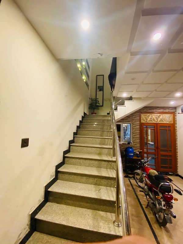 House In Gulraiz Housing Society Phase 4 For Sale 14